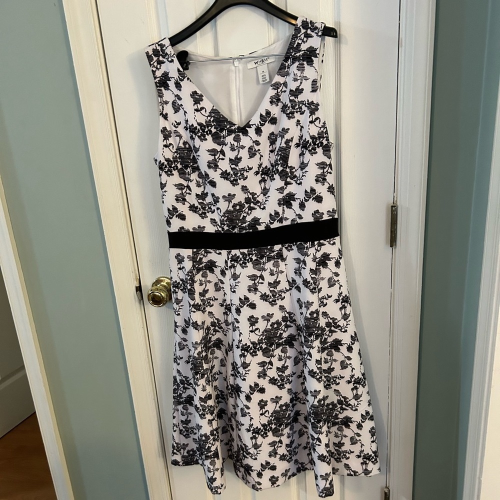 White House Black Market Black and White Floral Midi Dress